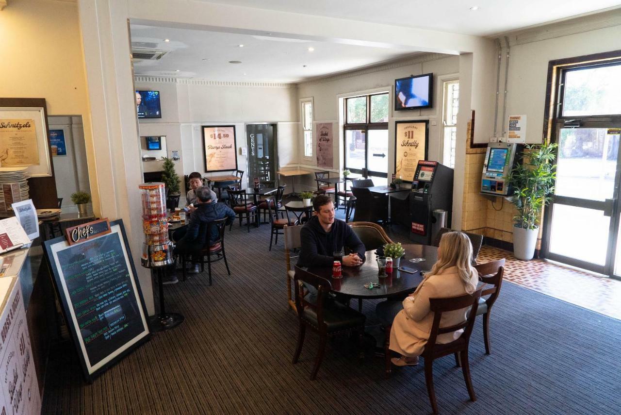 Horse And Jockey Hotel Homebush ซิดนีย์ ภายนอก รูปภาพ